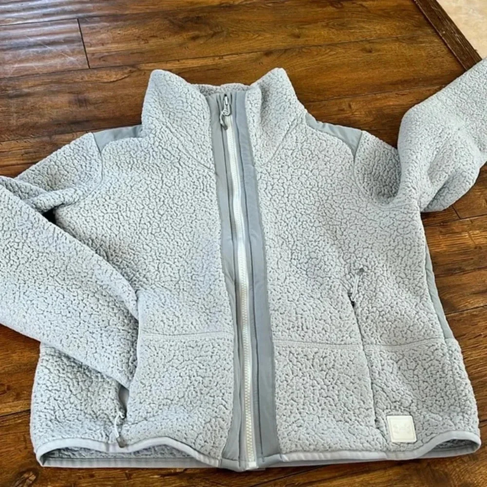 New Under Armour Jacket​